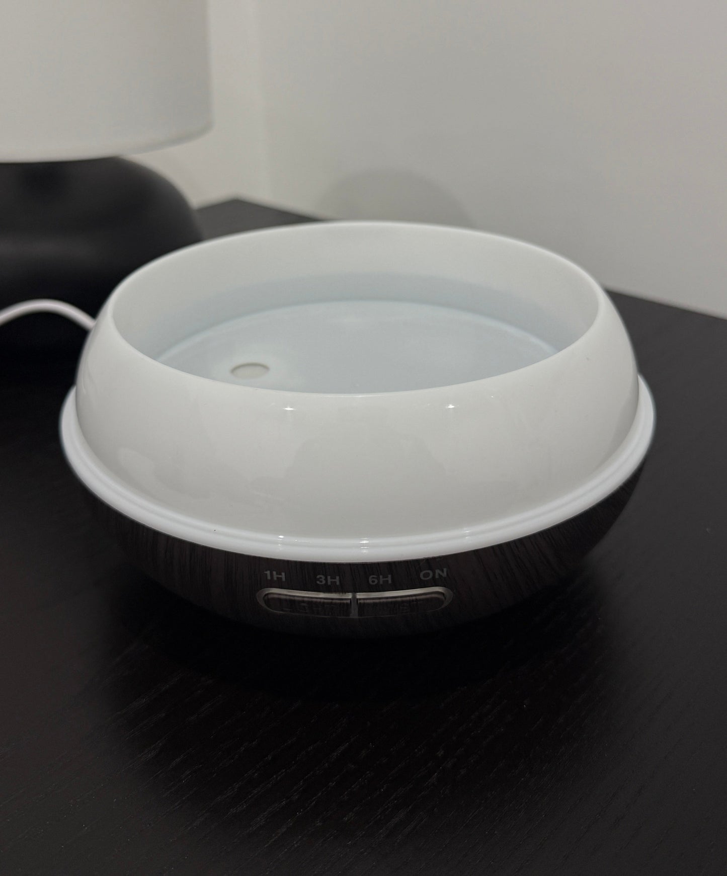 Diffuseur Huiles Essentielles - Silencieux, par USB, LED et une télécommande.