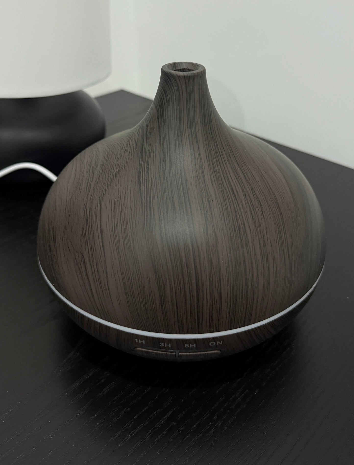 Diffuseur Huiles Essentielles - Silencieux, par USB, LED et une télécommande.